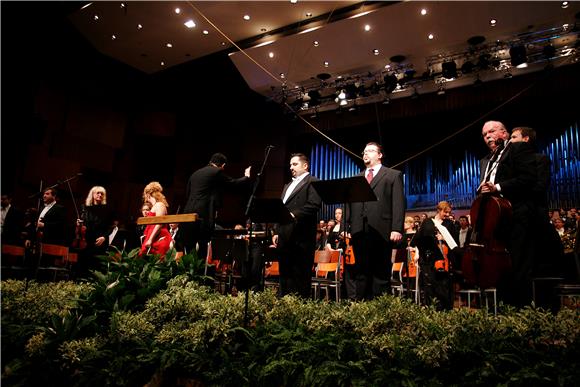 'Koncert za život' u sjećanje na Anu Rukavinu i maestra Vjekoslava Šuteja                                                                                                                                                                       