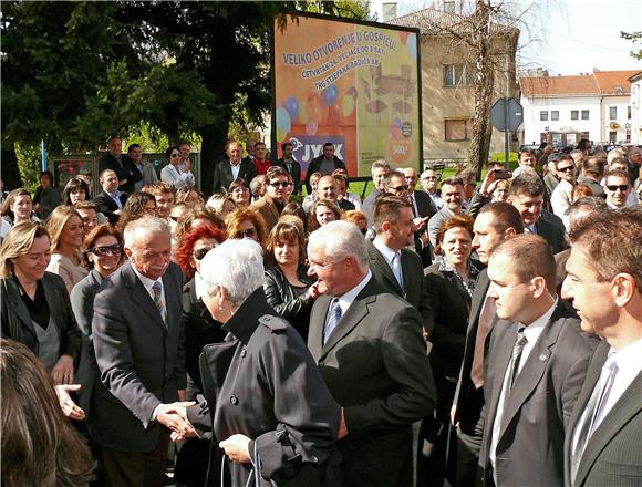 Premijerka Kosor na sjednici povjerenstva za plinifikaciju                                                                                                                                                                                      