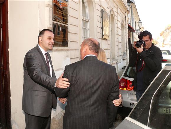 Na slobodu pušteni osumnjičeni u aferi Daimler                                                                                                                                                                                                  