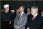 Josipović i Izetbegović obišli gradilište islamskog centra                                                                                                                                                                                      