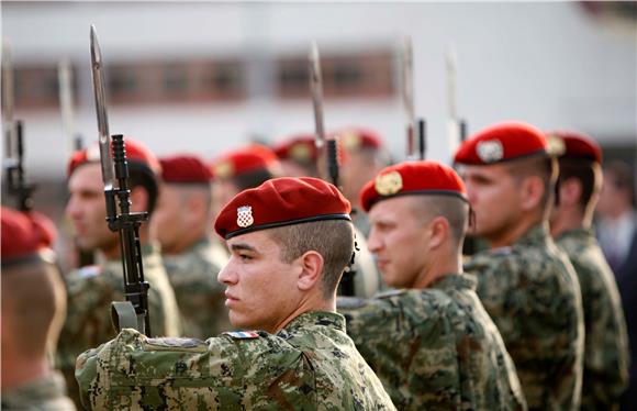 Položeni vijenci za poginule pripadnike 4. gardijske brigade                                                                                                                                                                                    