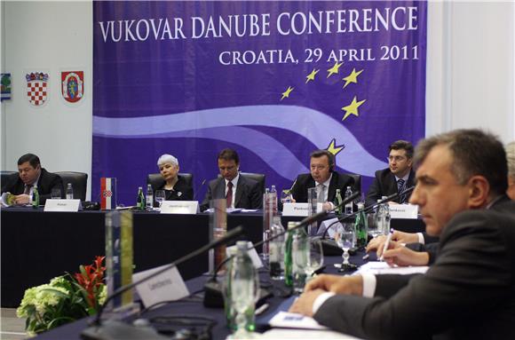 Dunavska konferencija u Vukovaru                                                                                                                                                                                                                