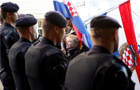 Prosvjed zbog Brammertzova posjeta Zagrebu                                                                                                                                                                                                      