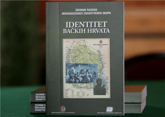 Predstavljen zbornik radova 'Identitet bačkih Hrvata'                                                                                                                                                                                           