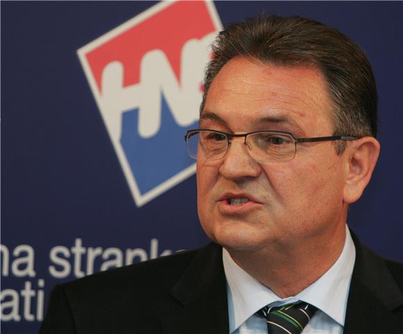 Čačić: Hrvatska svakim danom tone sve dublje                                                                                                                                                                                                    