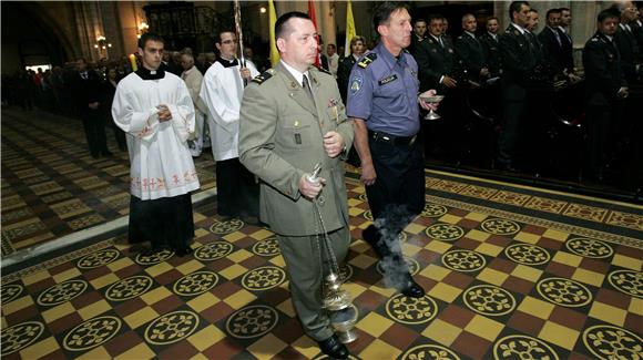 Sveta misa zadušnica	za stradale u Domovinskom ratu		                                                                                                                                                                                           