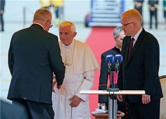 Papa Benedikt XVI. stupio na hrvatsko tlo                                                                                                                                                                                                       