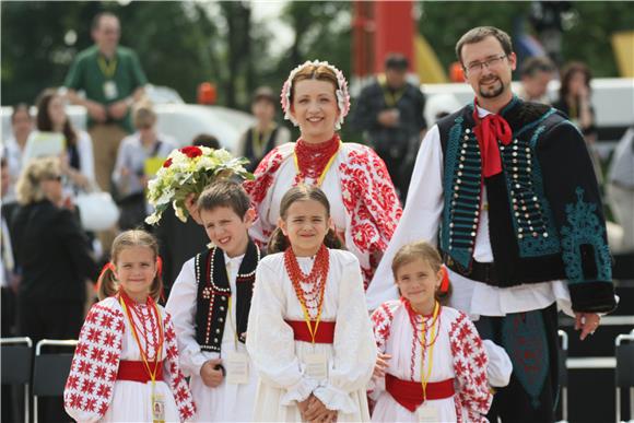 Papa Benedikt XVI. danas dolazi u Hrvatsku                                                                                                                                                                                                      