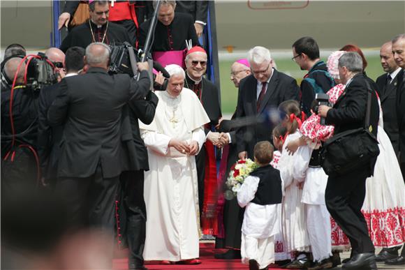 Papa Benedikt XVI. stupio na hrvatsko tlo                                                                                                                                                                                                       