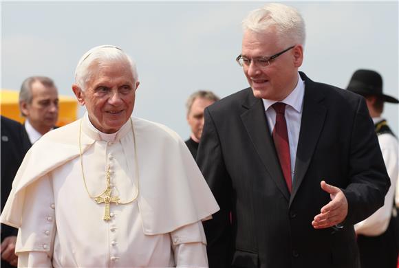 Papa Benedikt XVI. stupio na hrvatsko tlo                                                                                                                                                                                                       