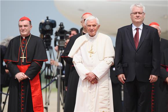 Papa Benedikt XVI. stupio na hrvatsko tlo                                                                                                                                                                                                       