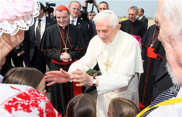 Papa Benedikt XVI. sletio u Zagreb                                                                                                                                                                                                              