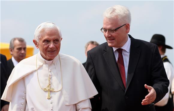 Papa Benedikt XVI. sletio u Zagreb                                                                                                                                                                                                              