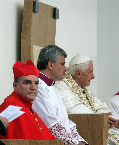 Papa Benedikt XVI. stigao na Trg bana Jelačića                                                                                                                                                                                                  