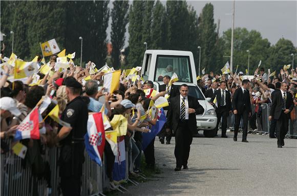 Sveti Otac stigao na Hipodrom                                                                                                                                                                                                                   