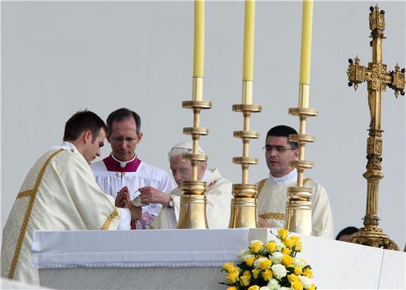 Počelo svečano misno slavlje na Hipodromu                                                                                                                                                                                                       