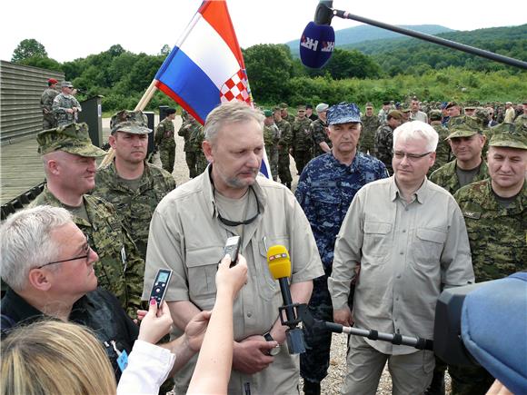 Slunj: međunarodna vojna vježba                                                                                                                                                                                                                 