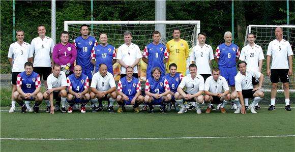 Hrvatski i slovenski diplomati utakmicom obilježili samostalnost dviju država                                                                                                                                                                   