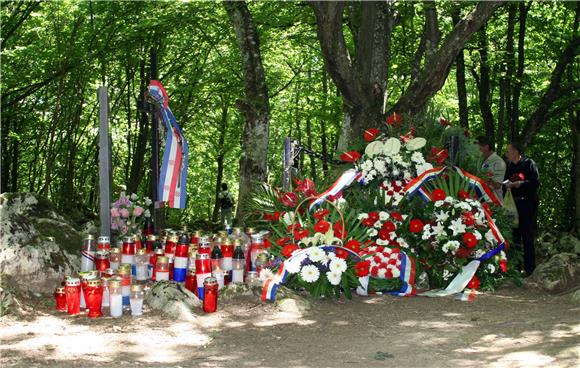 Kod jame Jazovke odana počast žrtvama partizanskog zločina                                                                                                                                                                                      