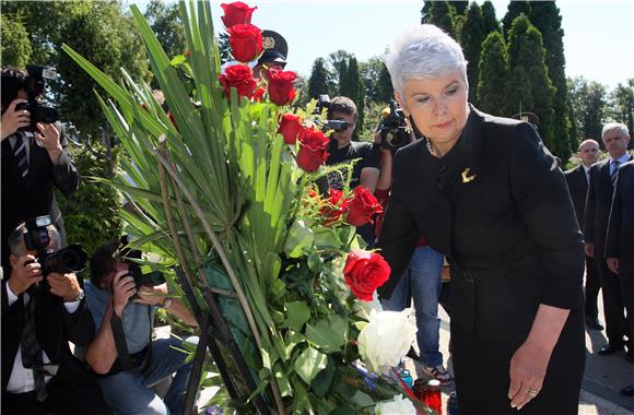 U povodu Dana državnosti hrvatski državni vrh položio vijence na Mirogoju                                                                                                                                                                       