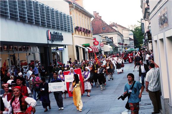 U Karlovcu počeo Međunarodni festival folklora                                                                                                                                                                                                  