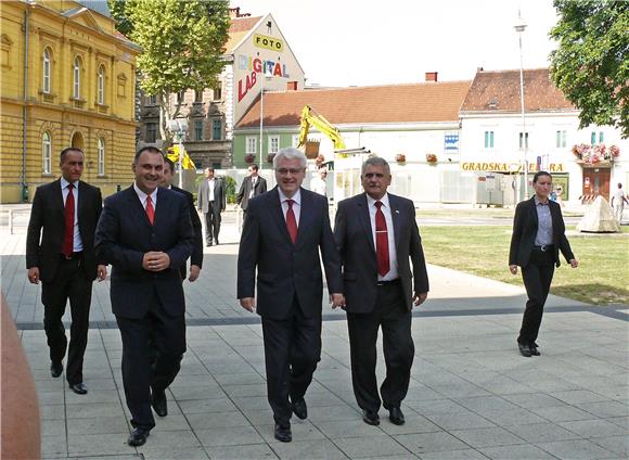 Predsjednik Josipović nazočio svečanoj sjednice Gradskog vijeća Grada Karlovca                                                                                                                                                                  