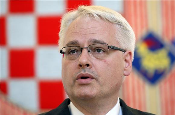 Josipović: o konačnu datumu izbora tek trebam odlučiti - datum načelno prihvatljiv                                                                                                                                                              