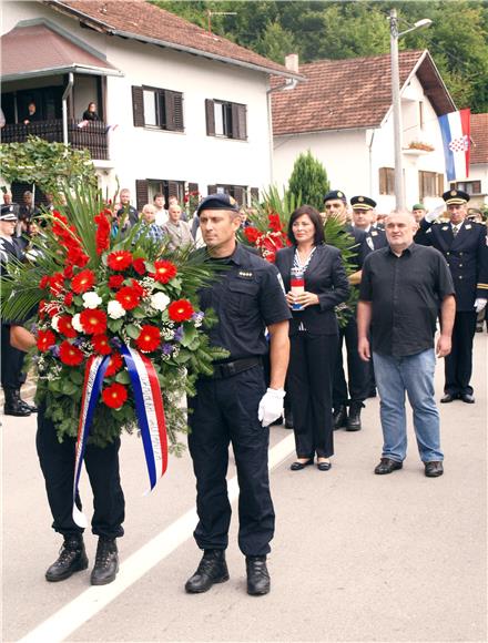 Struga Banska - 20. godišnjica pogibije 10 hrvatskih policajaca                                                                                                                                                                                 