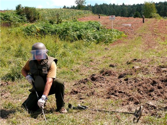 Razminiranje na području Generalskog Stola                                                                                                                                                                                                      