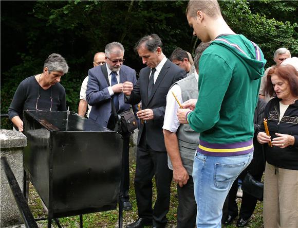 Pupovac o Kosovu: najvažnije prekinuti nasilje                                                                                                                                                                                                  