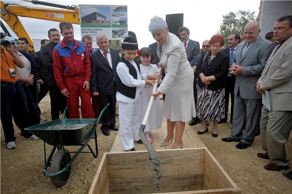 Počela gradnja nove športske dvorane uz Osnovnu školu Donja Stubica                                                                                                                                                                             