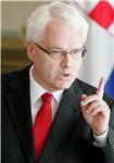 Josipović: Kosor bi trebala smijeniti Jandrokovića                                                                                                                                                                                              