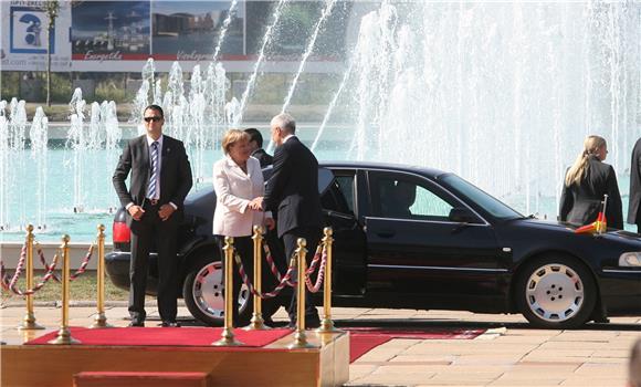 Merkel u Beogradu počela sastanak s Tadićem                                                                                                                                                                                                     