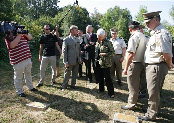 Premijerka Kosor posjetila Obučni centar vodiča i službenih pasa 'Satnik Krešimir Ivošević'                                                                                                                                                     