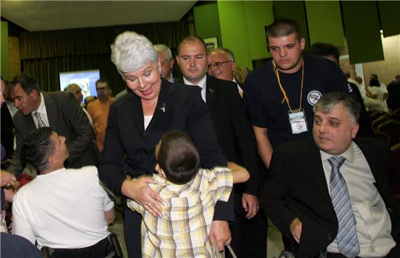 Varaždinske Toplice: Premijerka Kosor otvorila 9. zdravstveno - savjetodavni simpozij                                                                                                                                                           