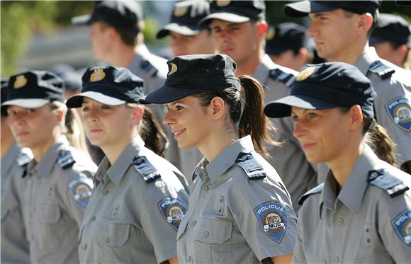 Kosor na postrojavanju naraštaja polaznika Srednje policijske škole                                                                                                                                                                             