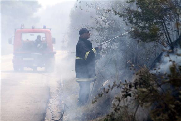 Proširio se požar kod Žrnovnice                                                                                                                                                                                                                 