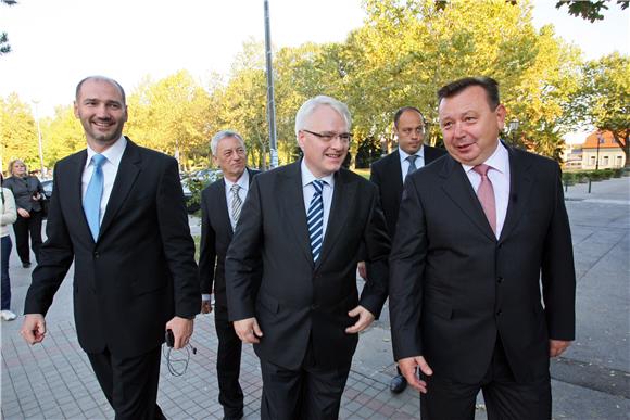 Predsjednik Josipović na svečanoj sjednice samoborskog Gradskog vijeća                                                                                                                                                                          