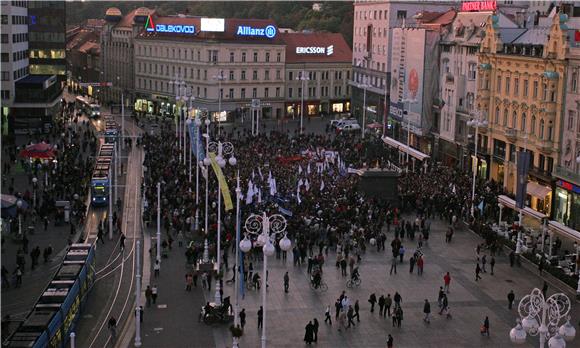 Zagreb: Završen prosvjed, dio prosvjednika ostali na plenumu                                                                                                                                                                                    