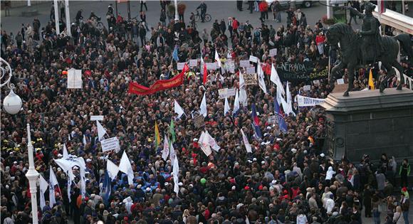 Zagreb: Završen prosvjed, dio prosvjednika ostali na plenumu                                                                                                                                                                                    