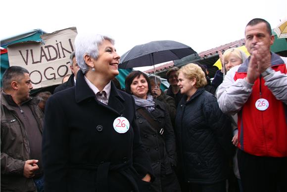 Kosor: Vlada će bivše radnike Đakovštine isplatiti u cijelosti                                                                                                                                                                                  