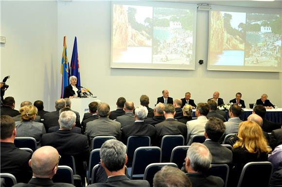 Premijerka Kosor na sjednici Gradskog vijeća Makarske                                                                                                                                                                                           