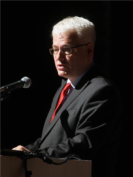 Josipović: mogu preuzeti inicijativu za sklapanje sporazuma sa Srbijom                                                                                                                                                                          