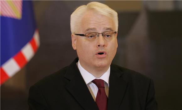 Predsjednik Josipović pozvao birače da izađu na izbore                                                                                                                                                                                          