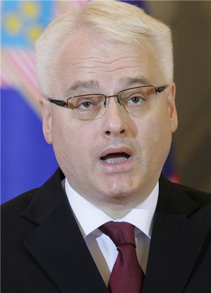 Predsjednik Josipović pozvao birače da izađu na izbore                                                                                                                                                                                          