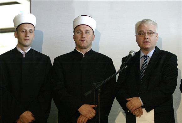 Josipović u posjetu Islamskom centru u Rijeci                                                                                                                                                                                                   