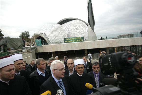 Josipović u posjetu Islamskom centru u Rijeci                                                                                                                                                                                                   