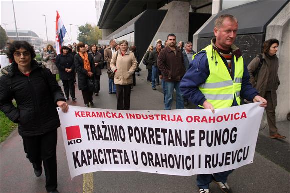 Prosvjed bivših radnika KIO Keramike u Zagrebu                                                                                                                                                                                                  