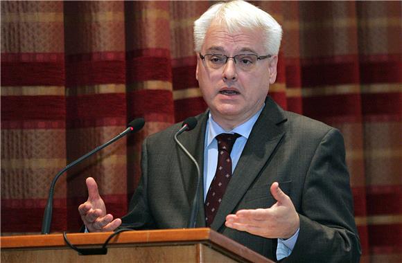 Josipović: sami smo si krivi za nekonkurentnost                                                                                                                                                                                                 