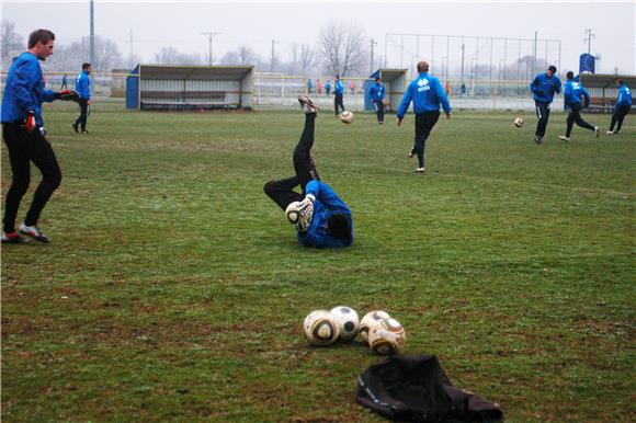 Igrači Karlovca privremeno odustali od svojih zahtjeva  i održali trening                                                                                                                                                                       